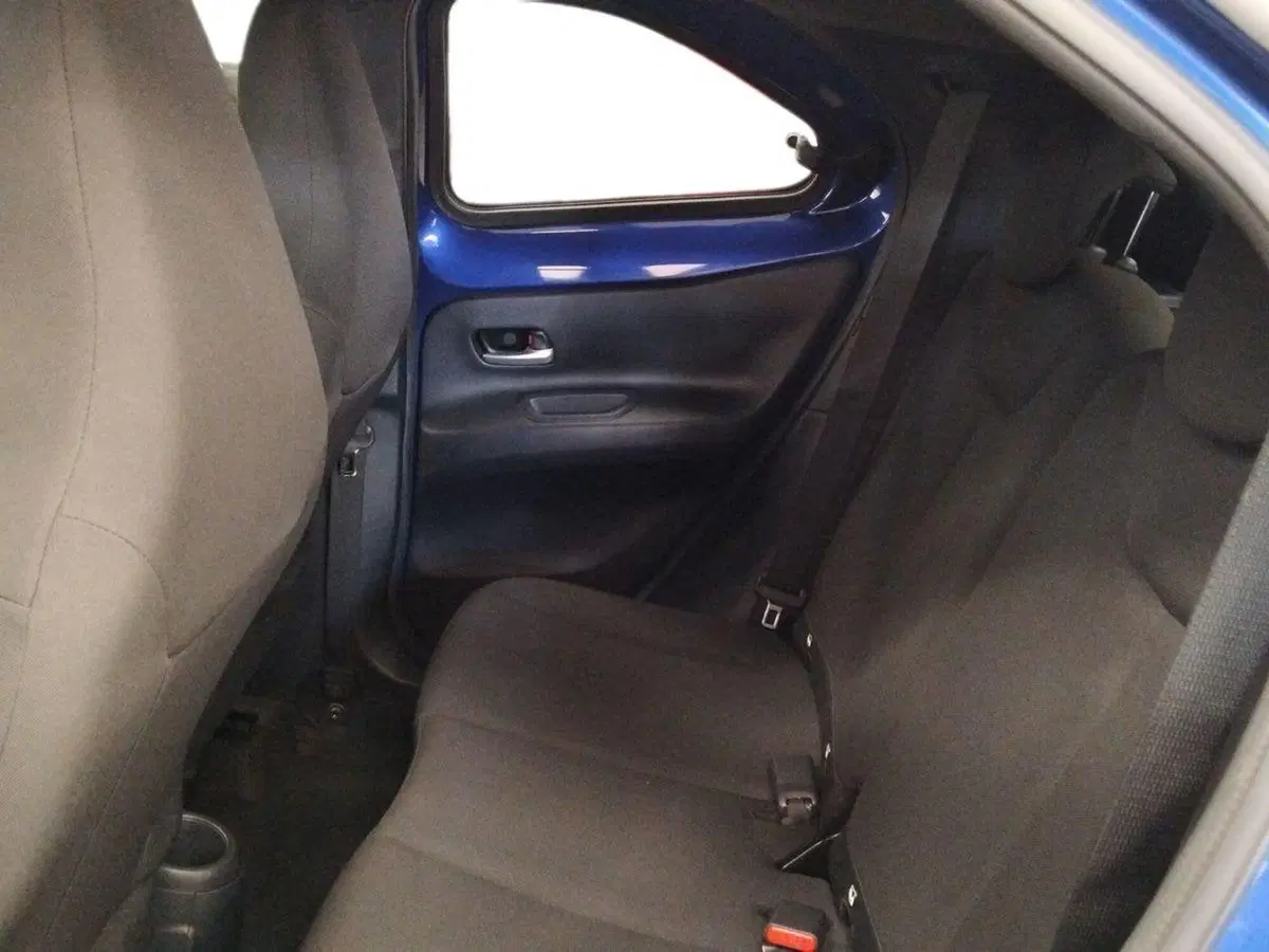 Toyota Aygo X usata a Roma (11)