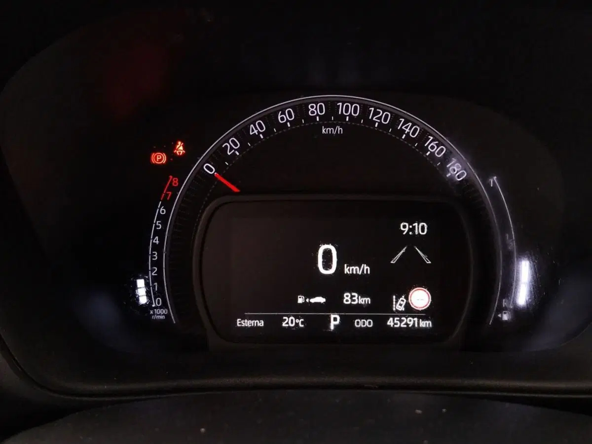 Toyota Aygo X usata a Roma (9)
