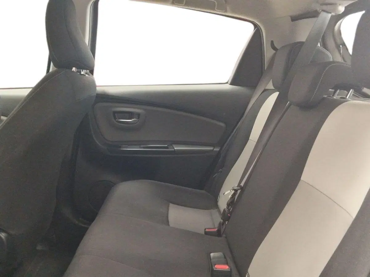 Toyota Yaris usata a Roma (10)