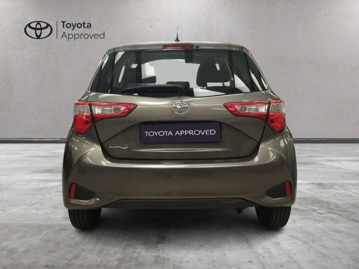 Toyota Yaris usata a Roma (11)