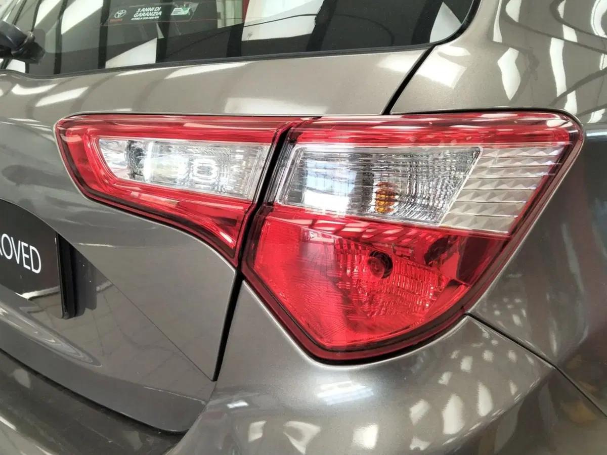 Toyota Yaris usata a Roma (15)