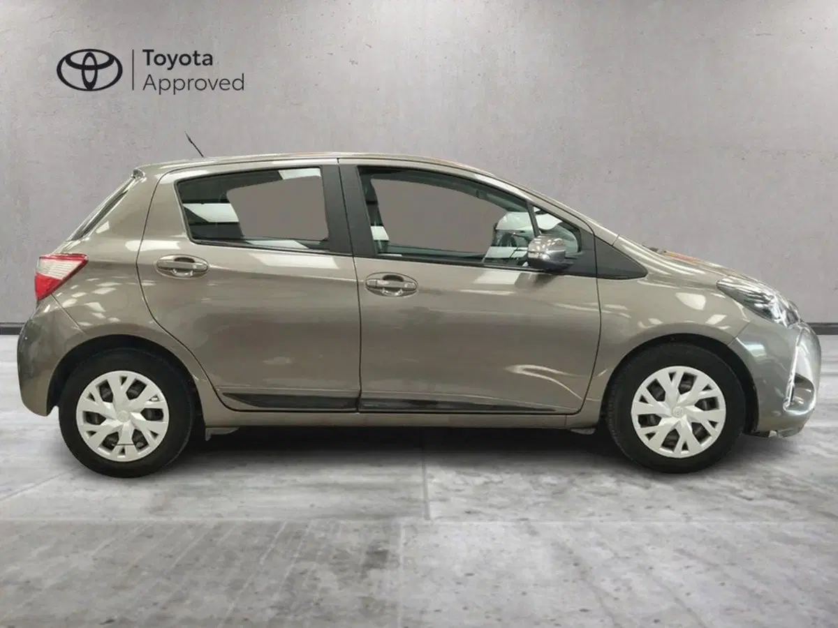 Toyota Yaris usata a Roma (3)