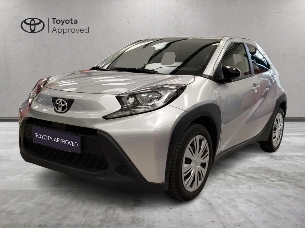 Toyota Aygo X usata a Roma