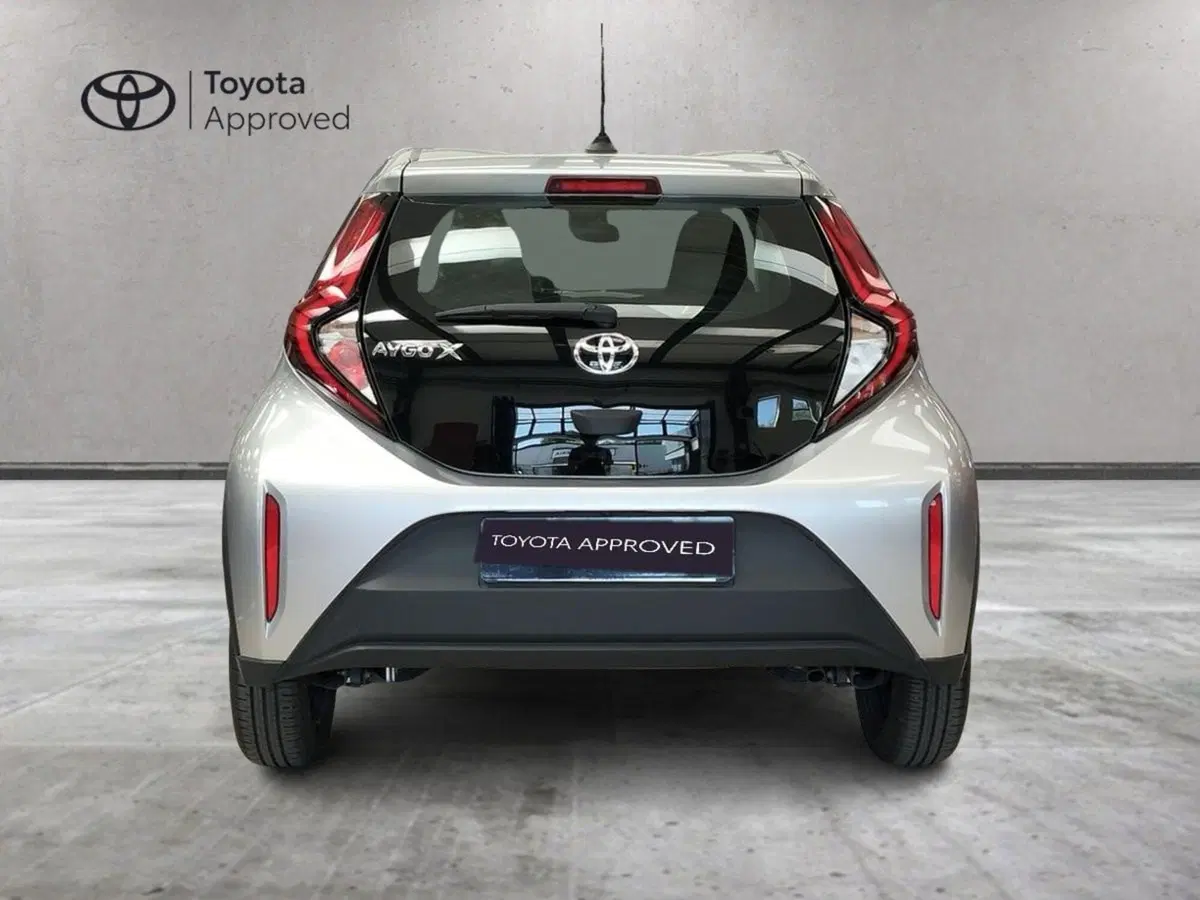 Toyota Aygo X usata a Roma (11)