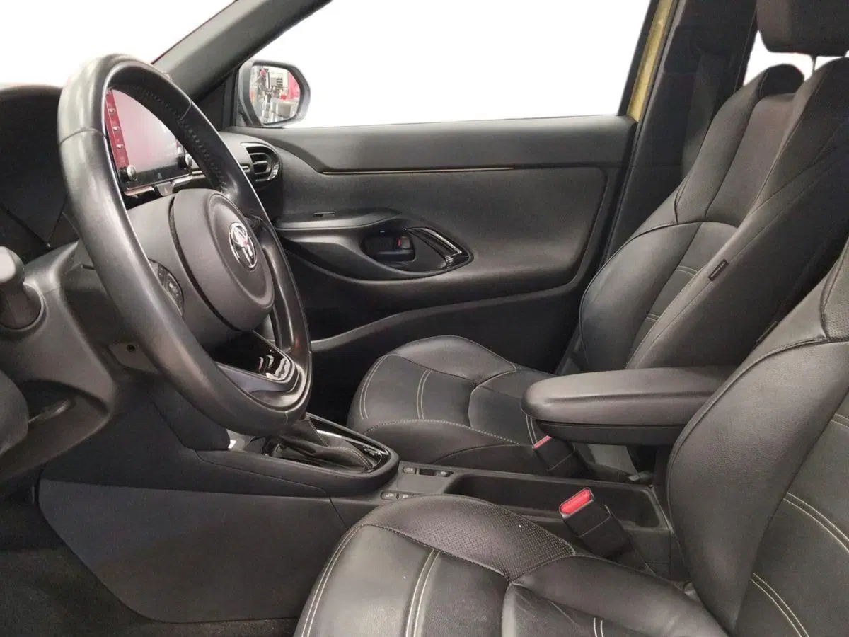 Toyota Yaris Cross usata a Roma (7)