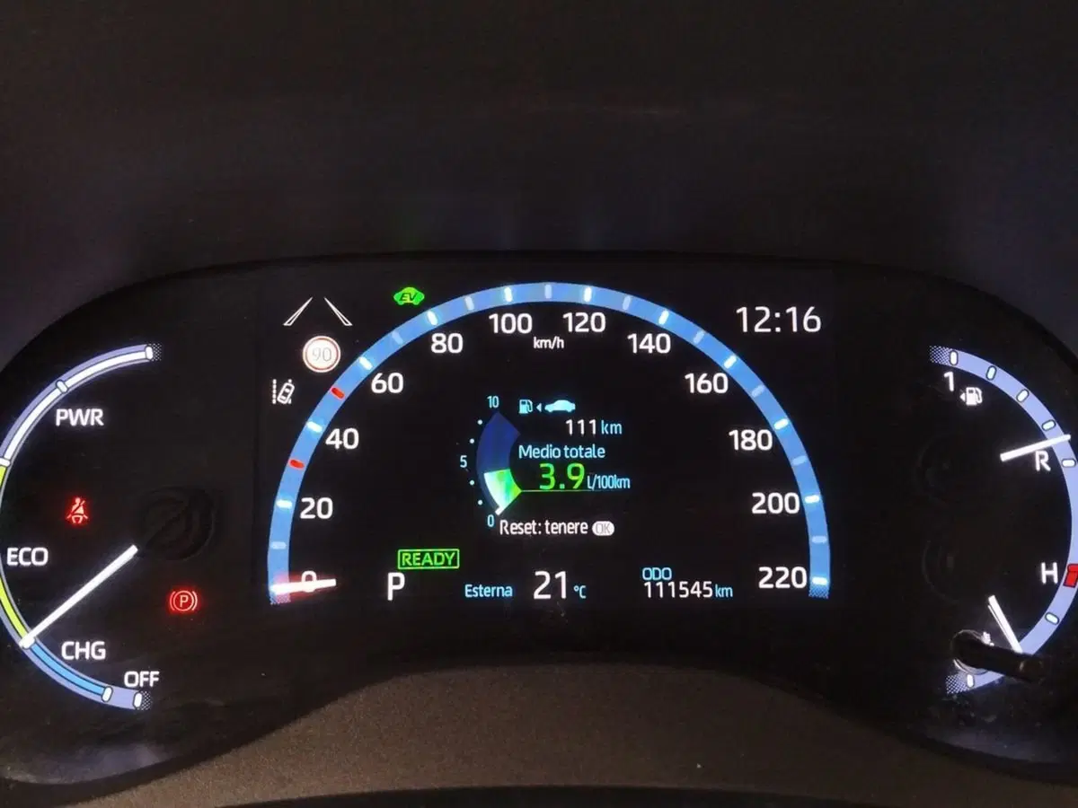 Toyota Yaris Cross usata a Roma (9)