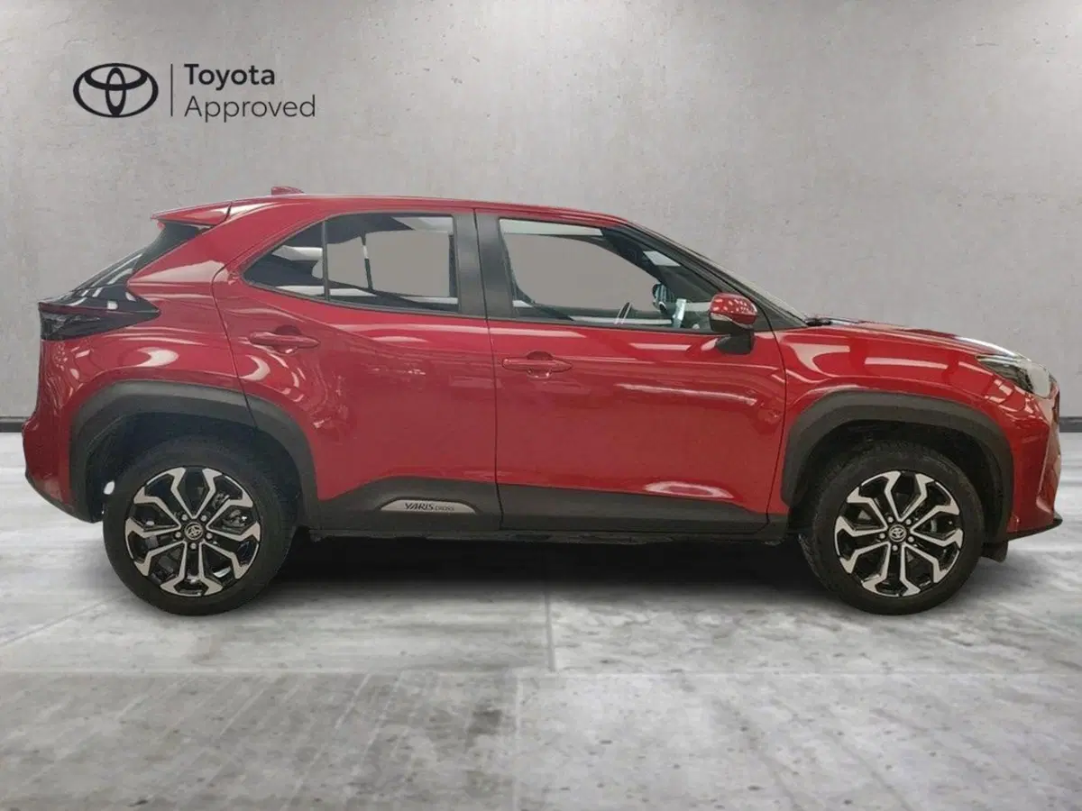 Toyota Yaris Cross usata a Roma (4)