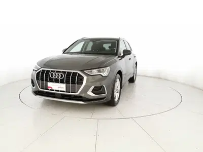 Audi Q3 35 2.0 tdi Business Advanced s-tronic del 2025 usata a San Giovanni Teatino