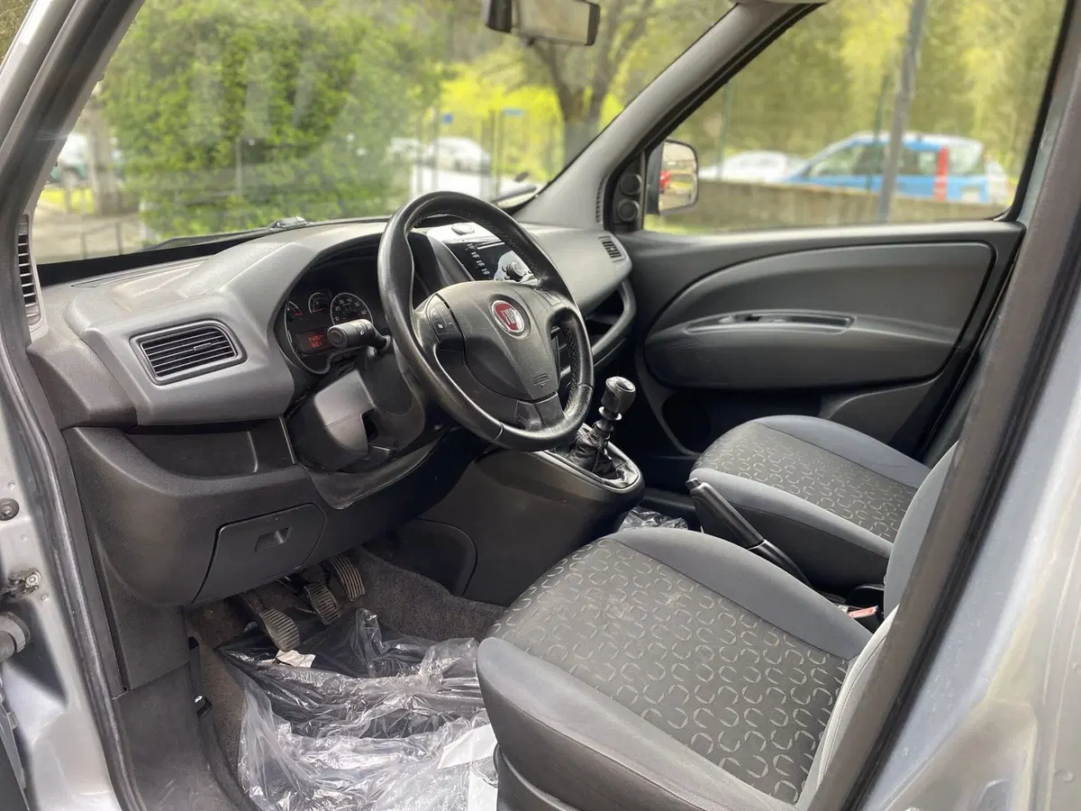 Fiat Doblò usata a La Spezia (9)