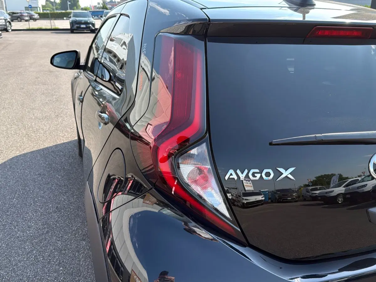 Toyota Aygo X usata a Mantova (10)