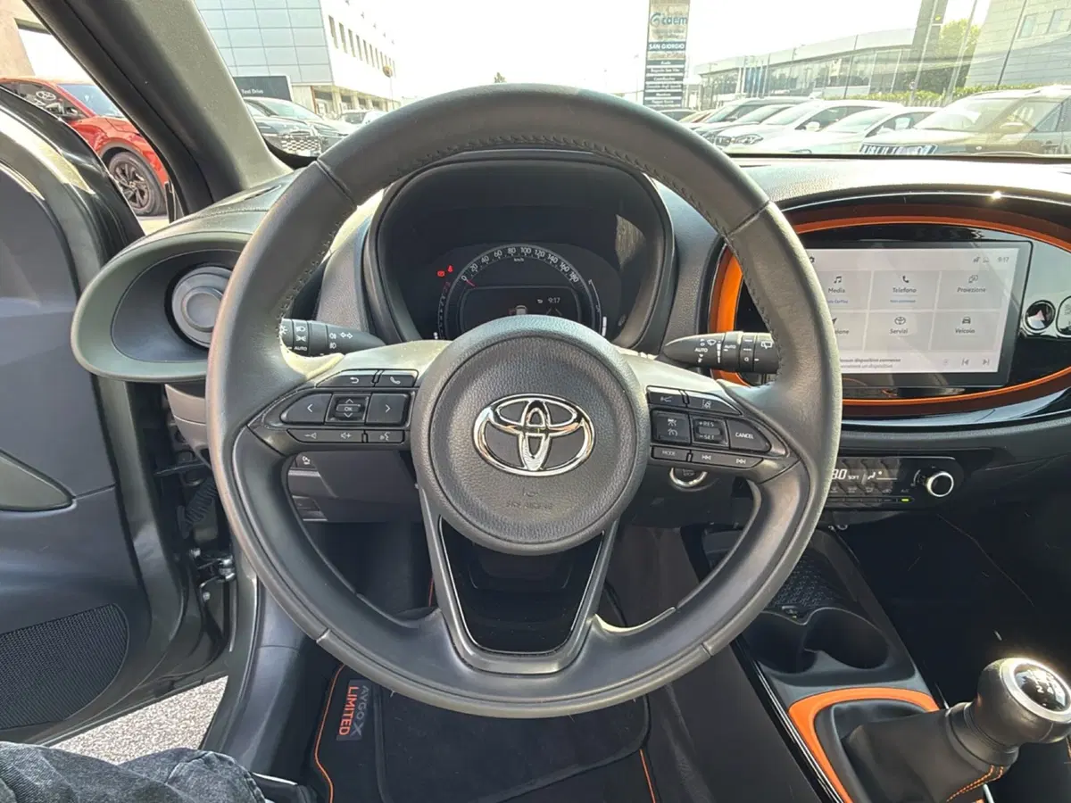 Toyota Aygo X usata a Mantova (20)