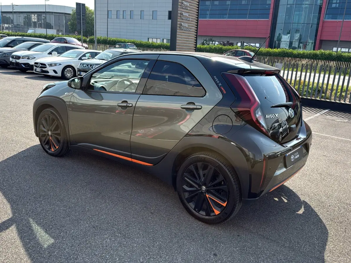 Toyota Aygo X usata a Mantova (3)