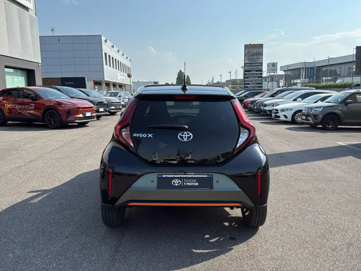 Toyota Aygo X usata a Mantova (4)