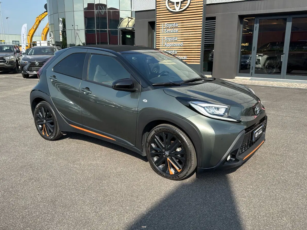 Toyota Aygo X usata a Mantova (8)