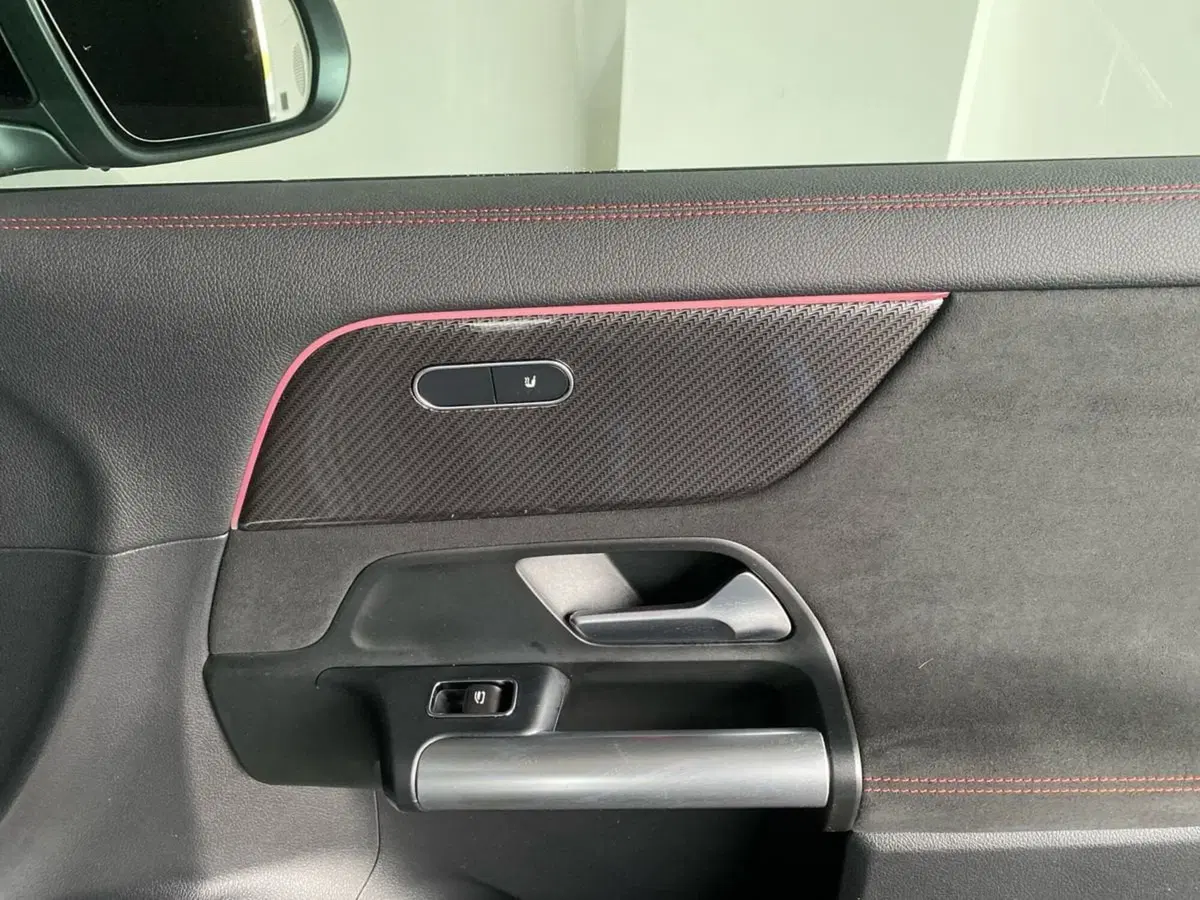 Mercedes-Benz GLA SUV usata a Bergamo (18)