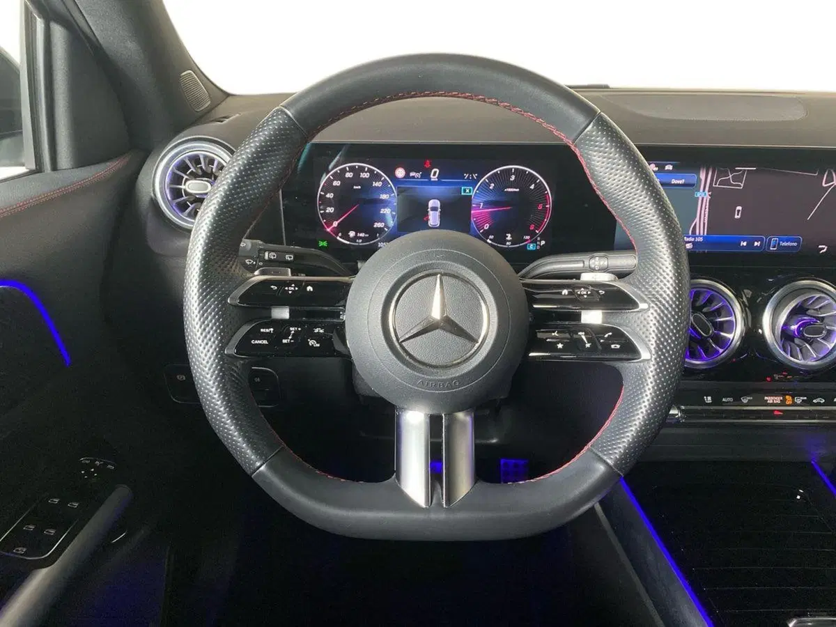Mercedes-Benz GLA SUV usata a Bergamo (8)