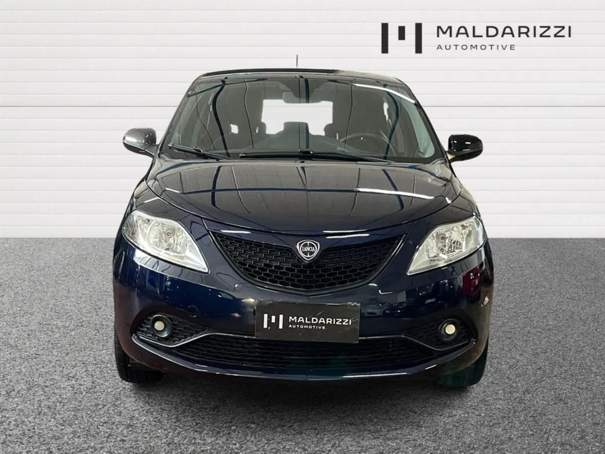 Lancia Ypsilon usata a Barletta-Andria-Trani (2)