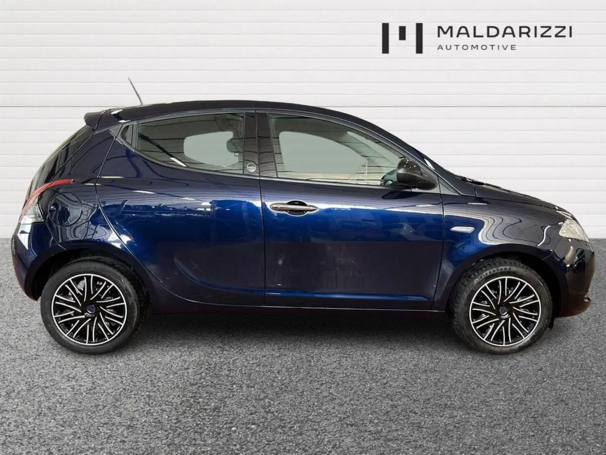 Lancia Ypsilon usata a Barletta-Andria-Trani (5)