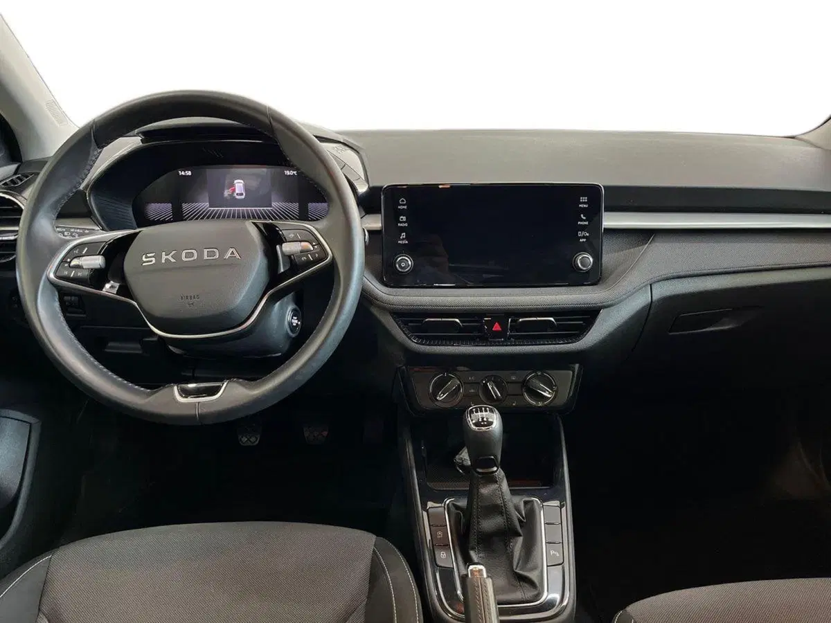 Skoda Fabia usata a Bari (8)