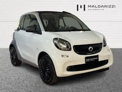 smart Fortwo 70 1.0 twinamic Youngster del 2019 usata a Bari