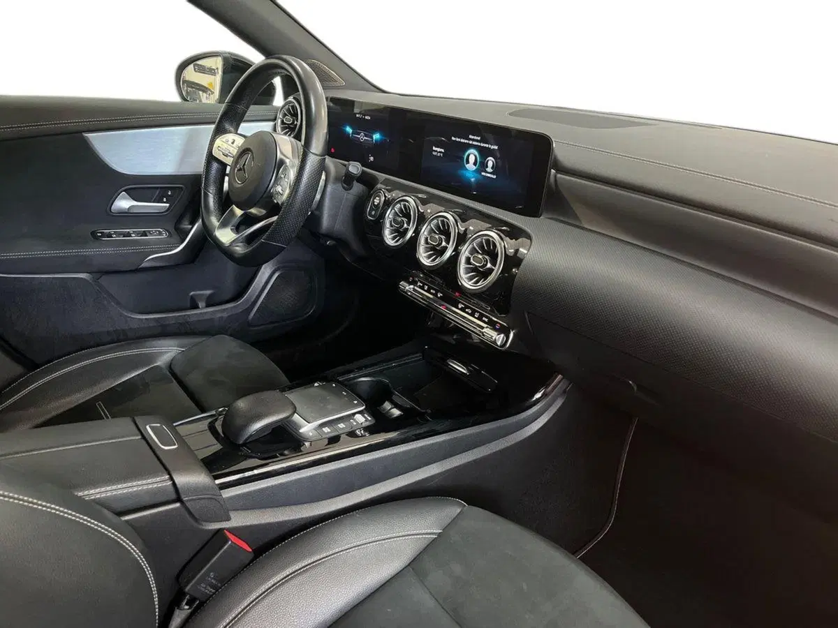 Mercedes-Benz Classe A usata a Bari (9)
