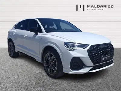 Audi Q3 Sportback Sportback 35 2.0 tdi s-tronic del 2021 usata a Bari