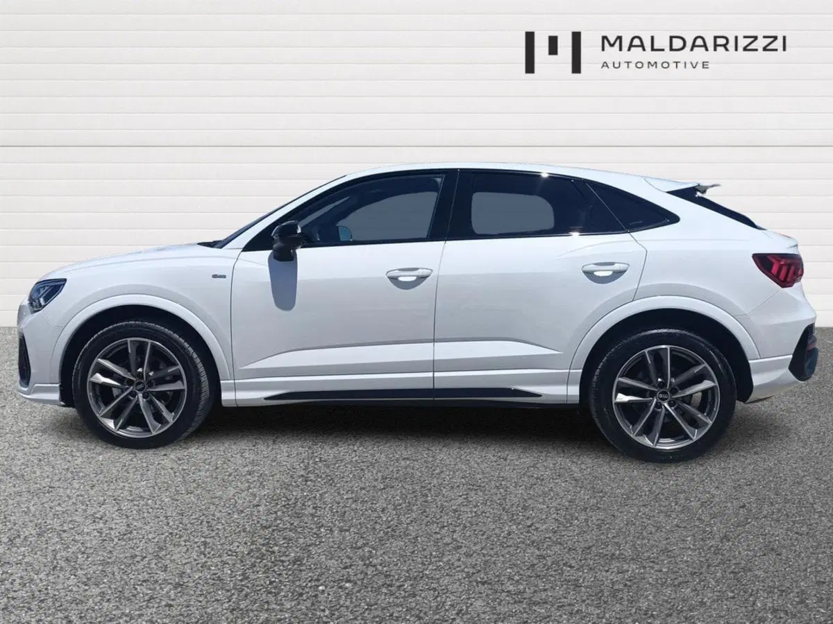 Audi Q3 Sportback usata a Bari (5)