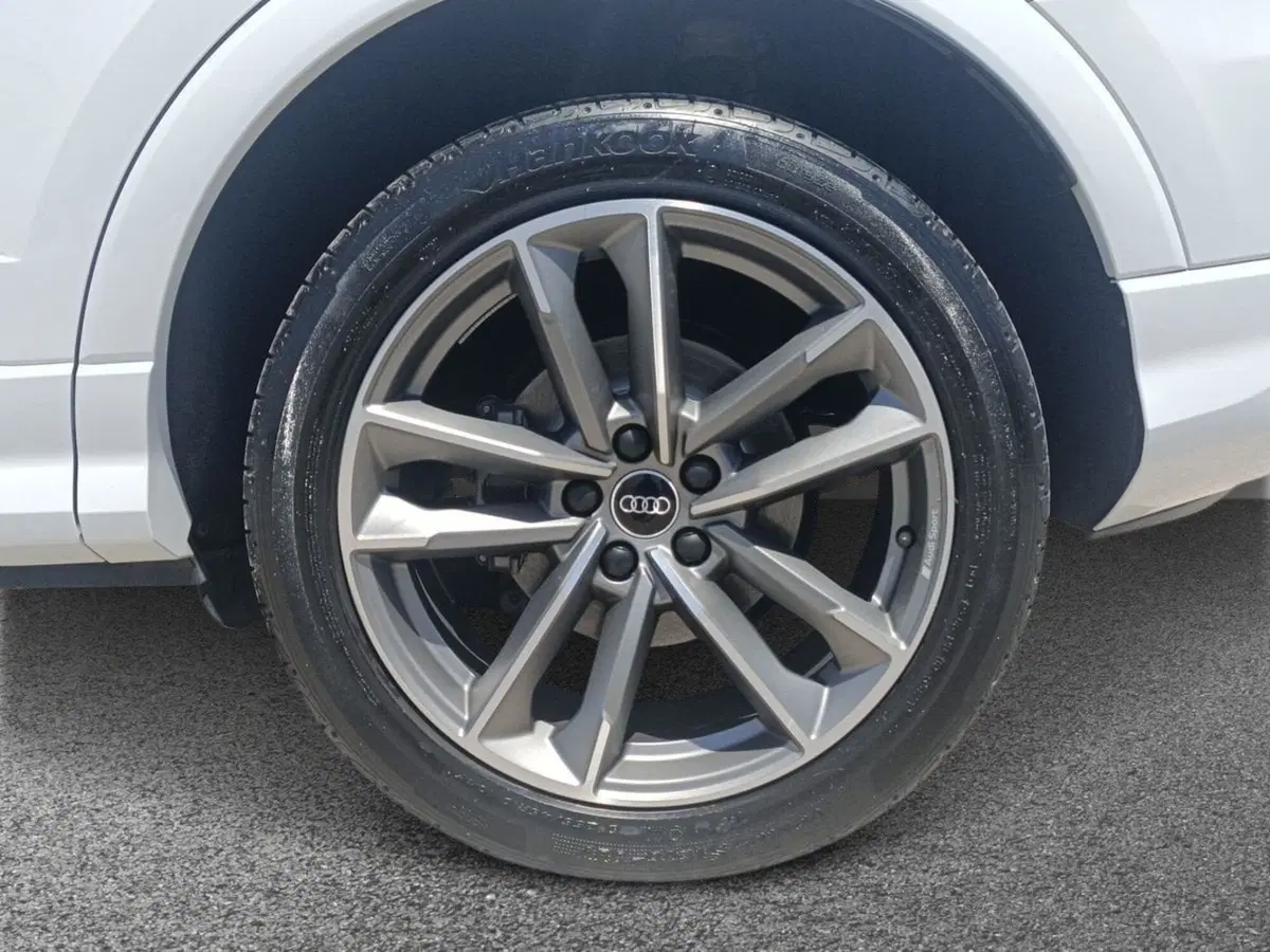Audi Q3 Sportback usata a Bari (6)