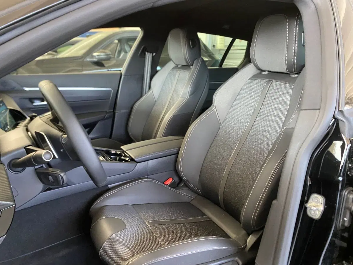 Peugeot 508 SW usata a Bari (12)