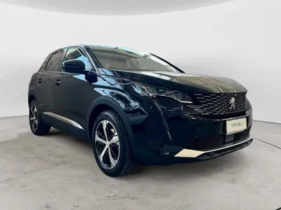 Peugeot 3008 BlueHDi 130 S&amp;S Allure Pack del 2023 usata a Monopoli