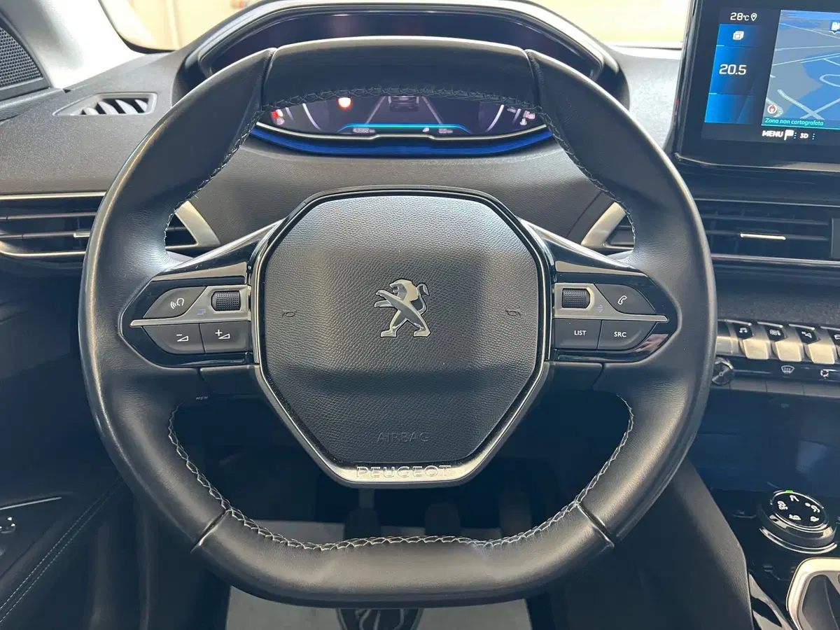 Peugeot 3008 usata a Bari (20)