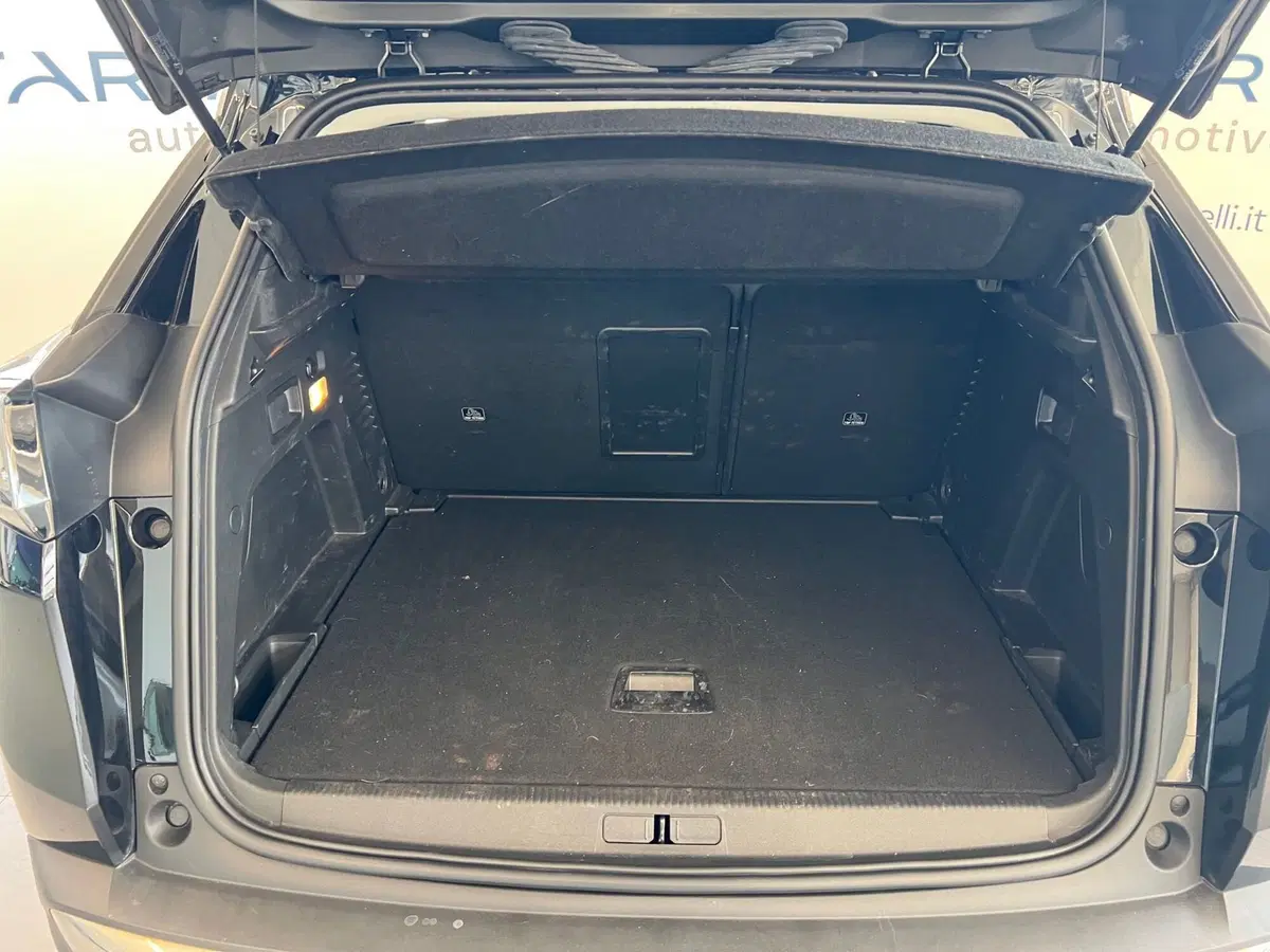 Peugeot 3008 usata a Bari (9)
