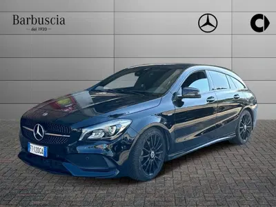 Mercedes-Benz CLA Shooting Brake 200 d Automatic Sport Night del 2019 usata a Pescara