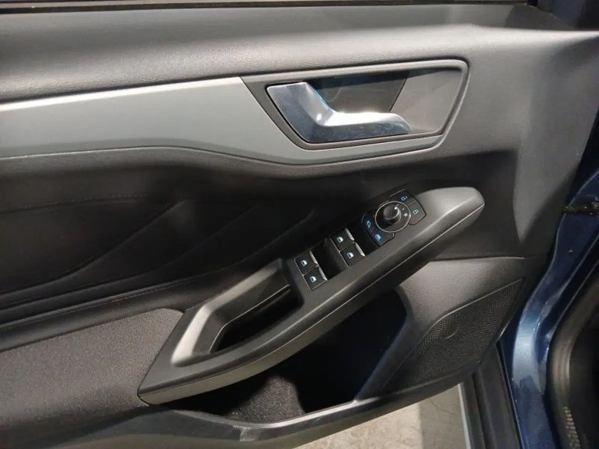 Ford Focus usata a Genova (12)