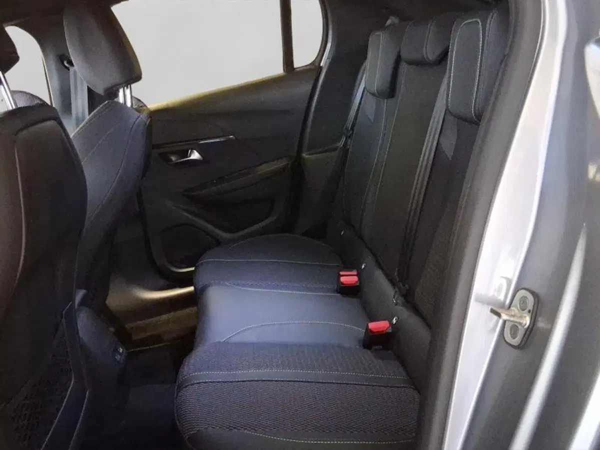Peugeot 208 usata a Genova (10)