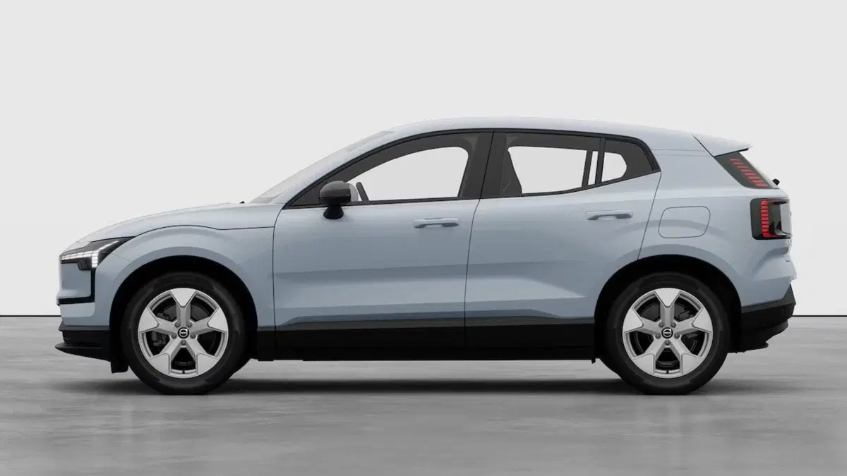 Volvo EX30 nuova a Como (3)