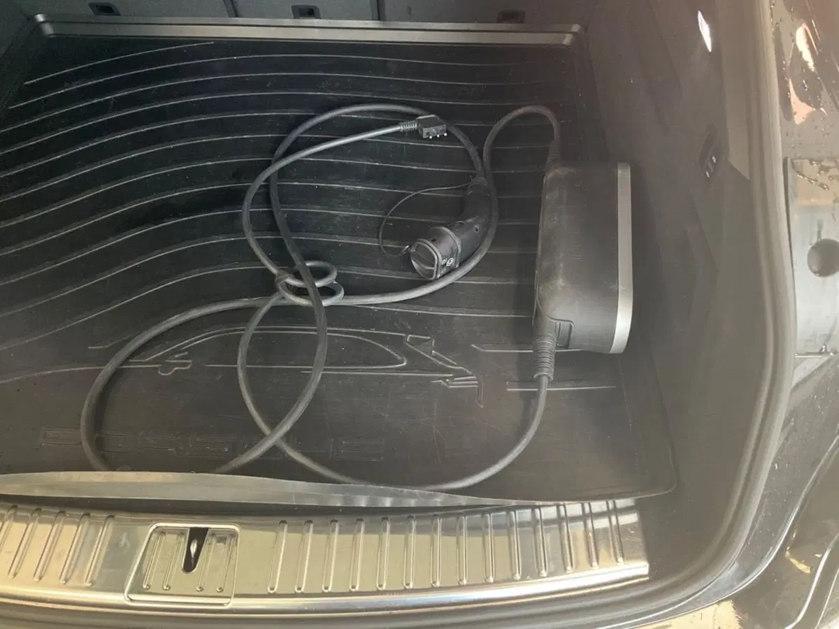 Porsche Cayenne usata a Como (9)