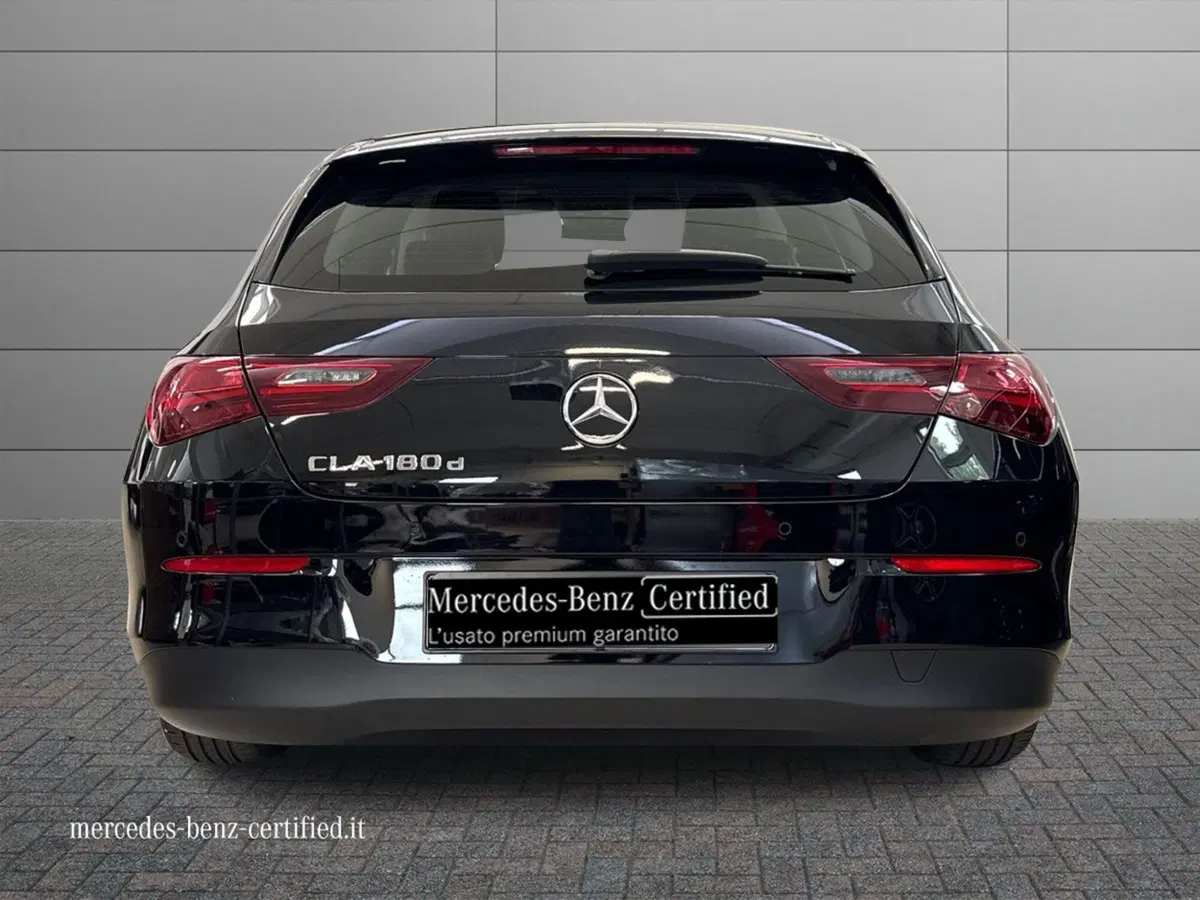 Mercedes-Benz CLA Shooting Brake usata a Ancona (4)