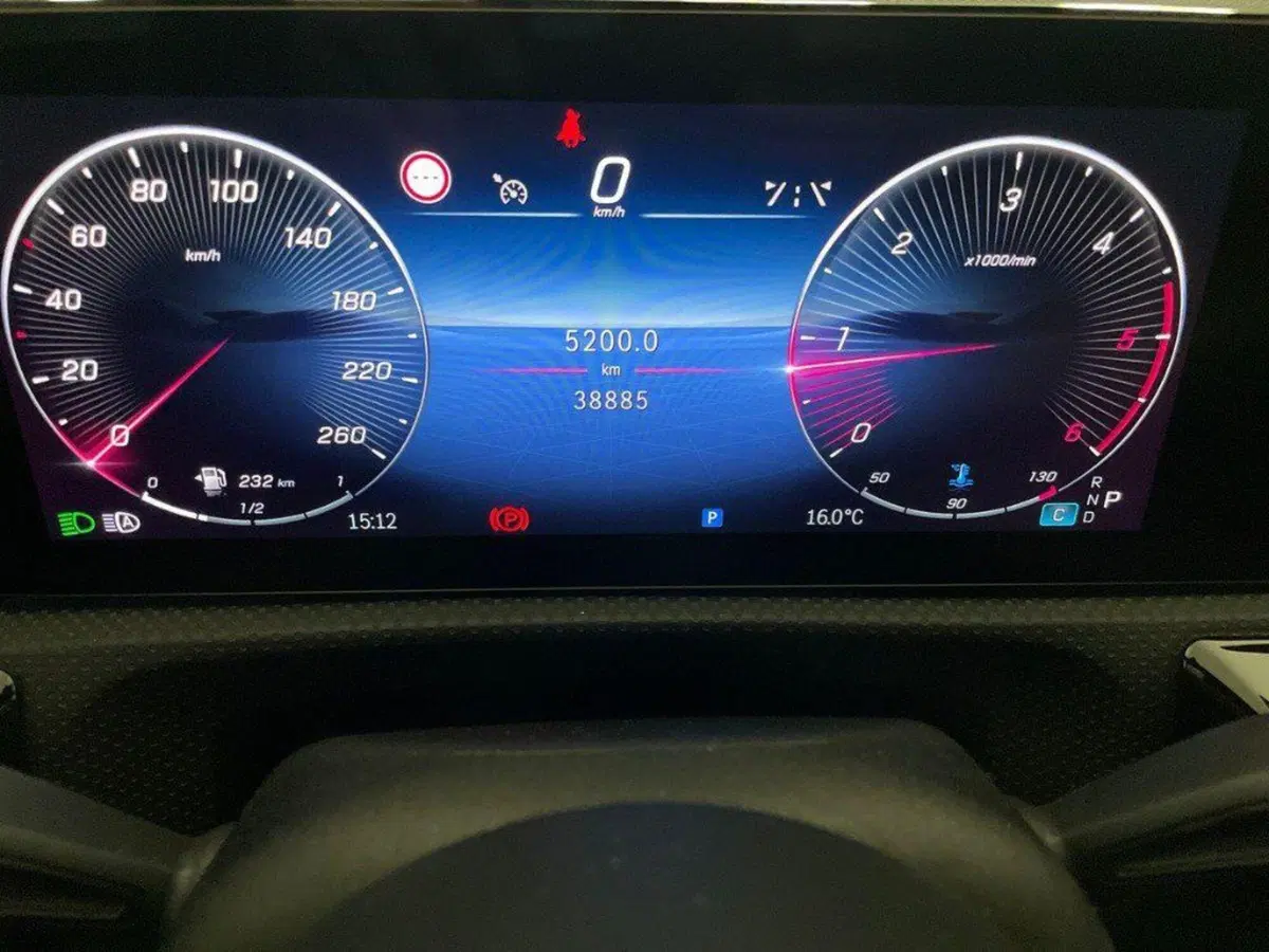 Mercedes-Benz CLA Shooting Brake usata a Macerata (9)