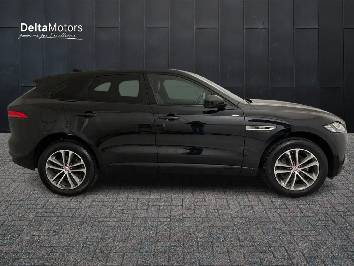 Jaguar F-Pace usata a Macerata (5)