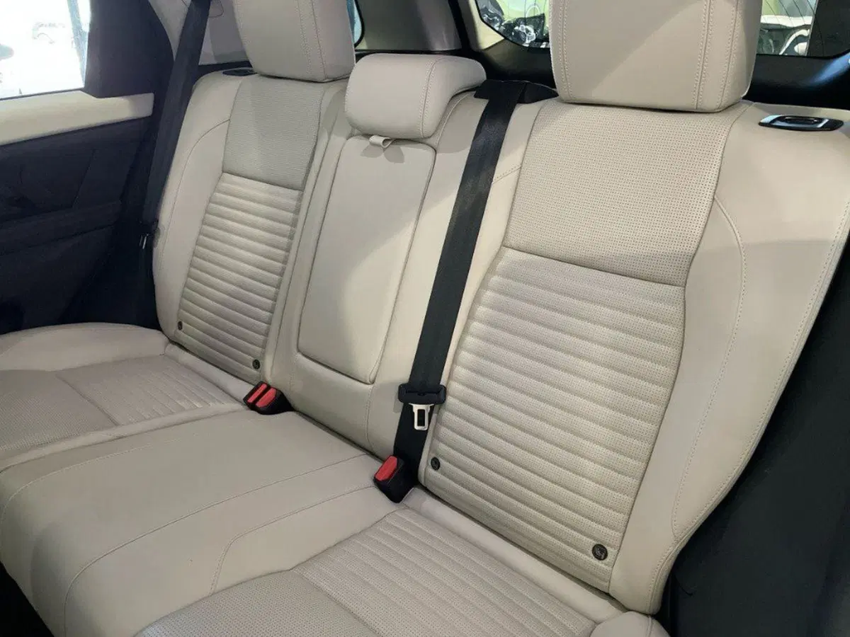 Land Rover Discovery Sport usata a Macerata (13)