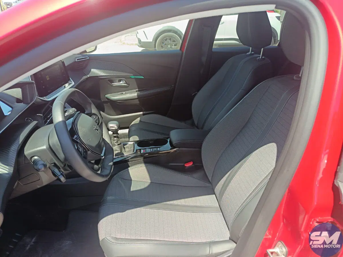 Peugeot 208 usata a Siena (17)