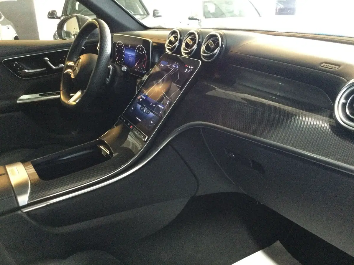 Mercedes-Benz GLC usata a Caserta (13)