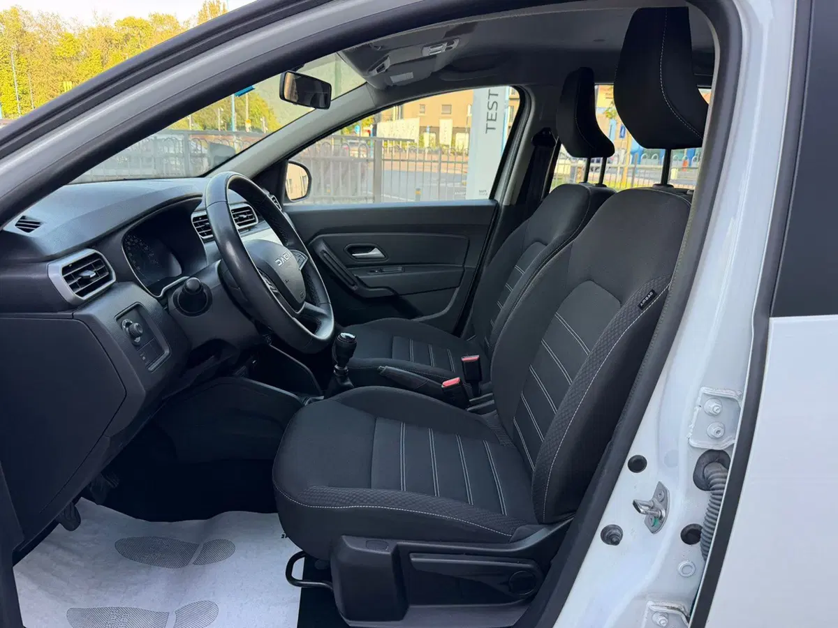Dacia Duster usata a Brescia (13)