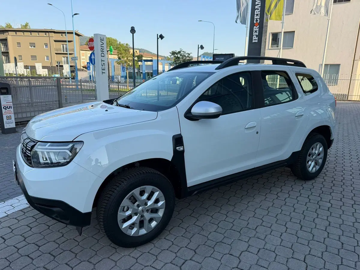 Dacia Duster usata a Brescia (7)