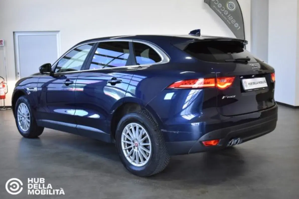 Jaguar F-Pace usata a Perugia (6)