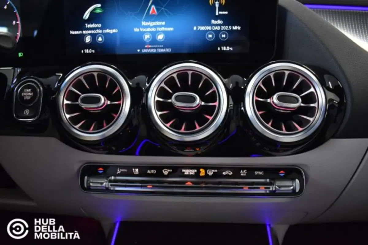 Mercedes-Benz GLA SUV usata a Perugia (13)