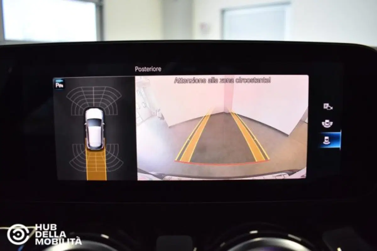 Mercedes-Benz GLA SUV usata a Perugia (14)