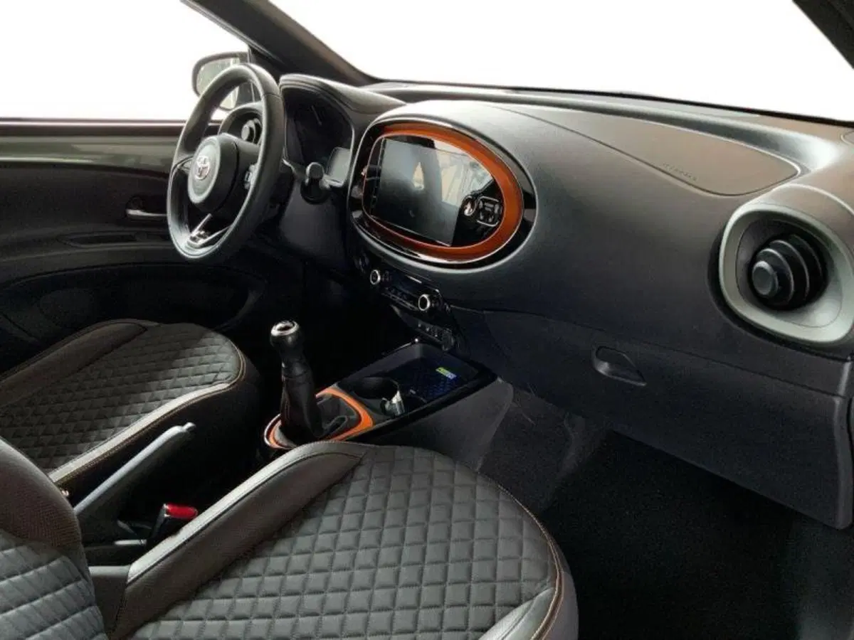 Toyota Aygo X usata a Arezzo (15)