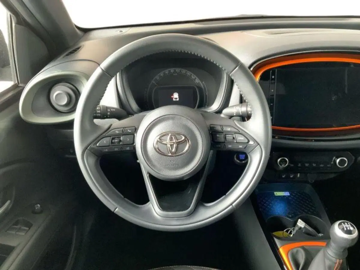 Toyota Aygo X usata a Arezzo (9)